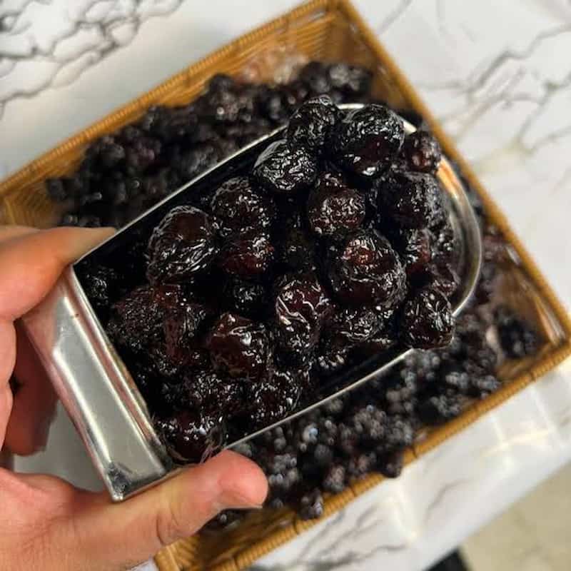 میوه خشک گیلاس با طعم طبیعی و رنگ جذاب